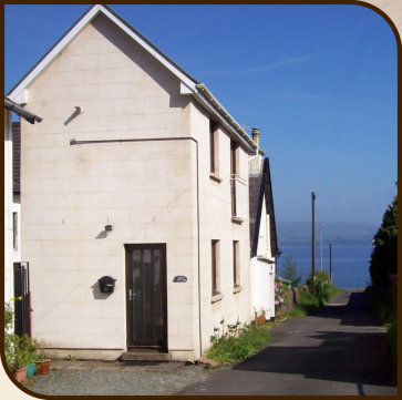 The Snug, cosy self-catering cottage in Innellan, Dunoon